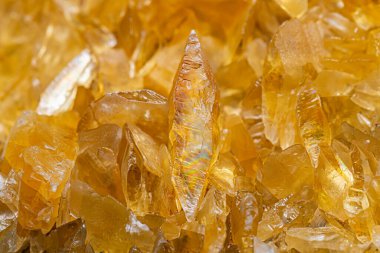 Matriks, Gemstone ve ana baryum kaynağı üzerine doğal kaba altın barit (barit) mineral kristali (kimyasal element)) 