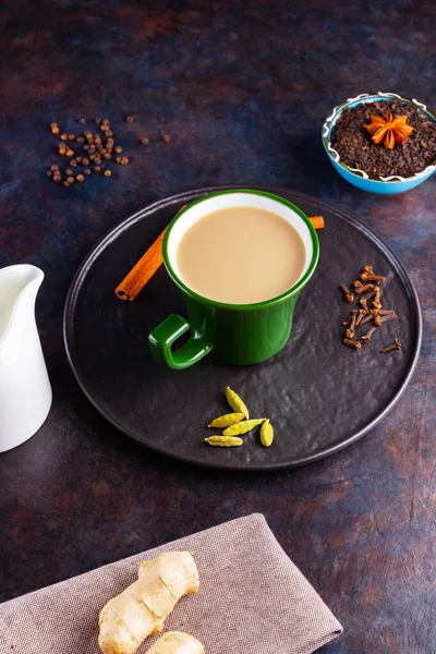 Masala Chai Tee Traditionelles Indisches Getränk Masala Tee Mit Verschiedenen — Stockfoto