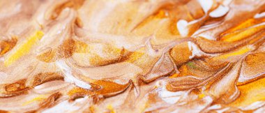 Soyut ışıldayan metalik doku. Bronz turuncu arka plan ve parlak lekeler. Altın ışıltılı fırça darbeleri. Şenlikli arkaplan