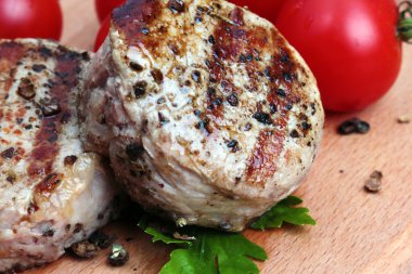 domates ile ızgara et 