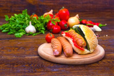 sosis hotdog çizgili