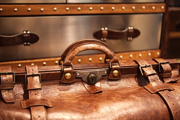 Deri çanta yakın çekim