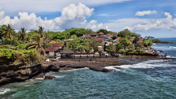 Tanah lot templo en bali, indonesia — Foto de Stock