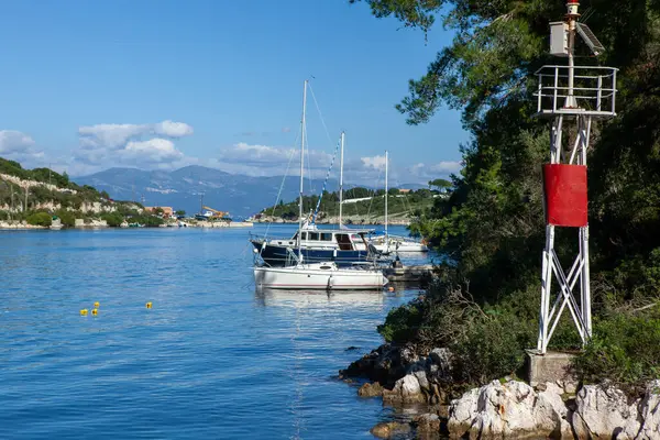 Paysage Pittoresque Grèce Avec Yacht Coucher Soleil Merveilleux Paysage Marin — Photo