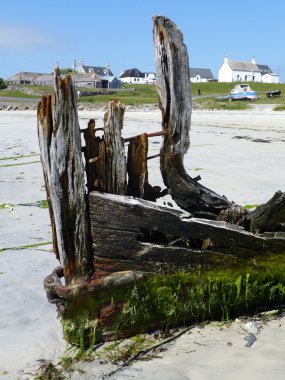 Mary Stewart gemi Scarinish Harbour, Tiree ise kalıntıları
