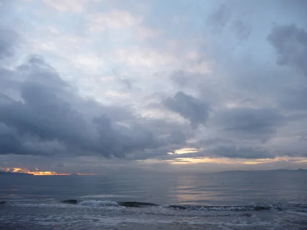 Atardecer de invierno desde la orilla de Prestwick, Ayrshire, Escocia —  Fotos de Stock