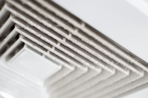 Dust out from Air Duct