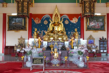 Altın buddha heykeli Tay Tapınak.