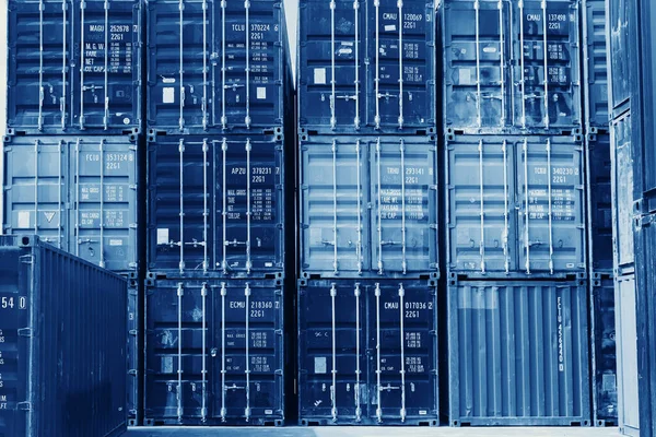 Containerfrachtstapel Auf Logistikhafen Lager Blauen Farbton Für Den Versand Transport — Stockfoto