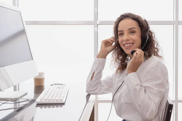 Afro Americano Mulheres Hotline Pessoal Trabalhando Call Center Escritório Para — Fotografia de Stock