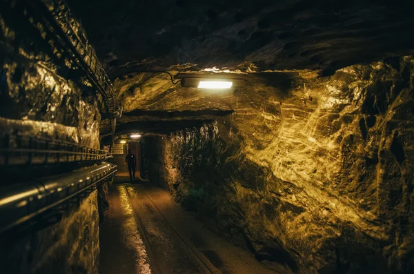 yeraltı koridorda wieliczka tuz madeni