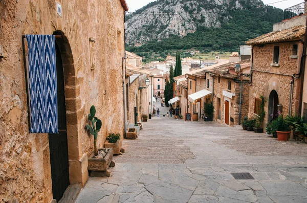 Kálvária lépcsők Pollensa, Mallorca. — Stock Fotó