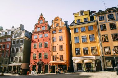 Stockholm Cityscape renkli binalar