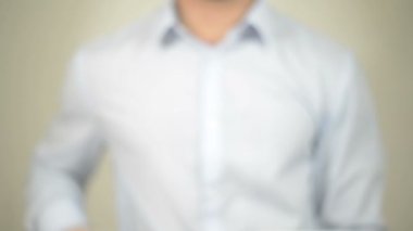 Ev, ev illüstrasyon, adam şeffaf ekranda yazma