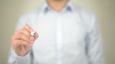 Yüksek Faiz Oranları, Şeffaf Ekranda Yazan Adam