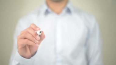 Fransızca biliyor musun? , adam şeffaf ekran üzerine yazma