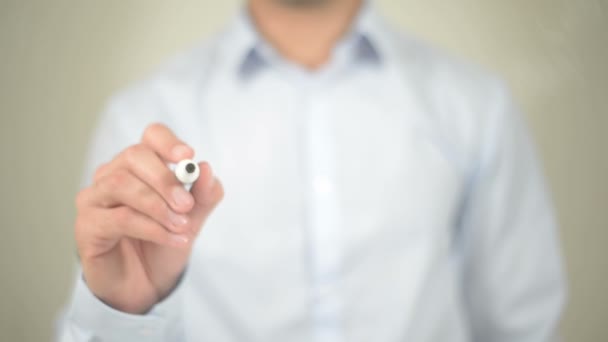 Le changement arrive, l'homme écrit sur un écran transparent — Video