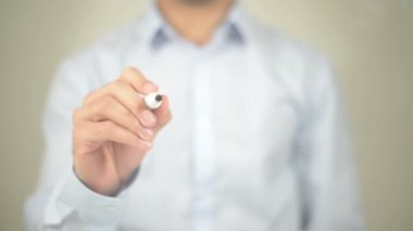 Pazarlama, şeffaf ekranda yazma adam konuşma