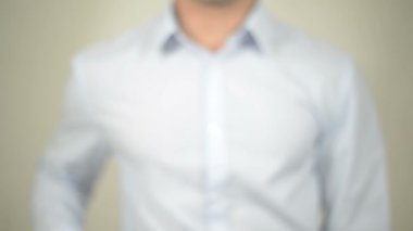 Çekirdek Form, şeffaf ekranda yazma adam