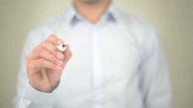 Professional Programmer, şeffaf ekranda yazma adam