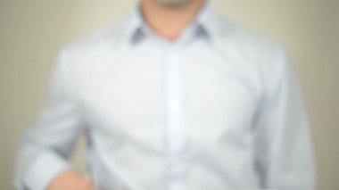 Yeterlilik, şeffaf ekranda yazma adam