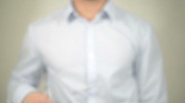 Teknoloji, şeffaf ekranda yazma adam