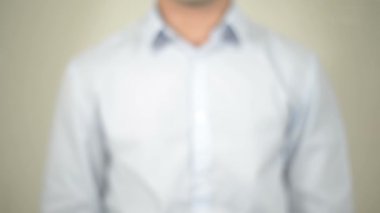 İş akışı, adam şeffaf ekran üzerine yazma