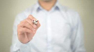 Enerji yönetimi, şeffaf ekranda yazma adam nasıl