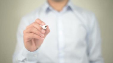 Teminat, şeffaf ekranda yazma adam