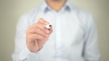 Nedeniyle üzerinde şeffaf ekranda yazma adam