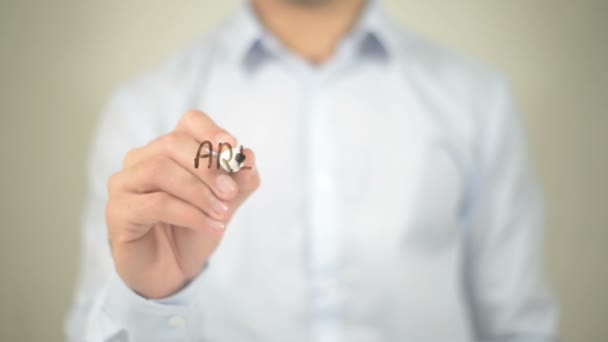 ¿Estás orgulloso de ti mismo, hombre escribiendo en pantalla transparente — Vídeos de Stock