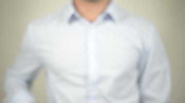 Radyo sinyalleriyle iletilen kitap, şeffaf ekranda