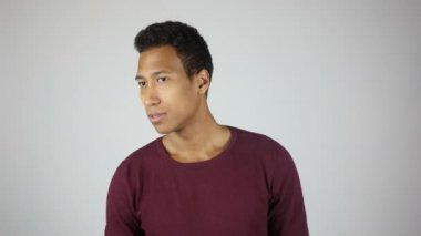 Genç adam tarafından aramak, yeni fikirler arıyorum, jest