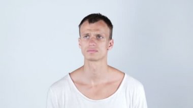 Yeni yollar aramaya sinirli karıştı adam