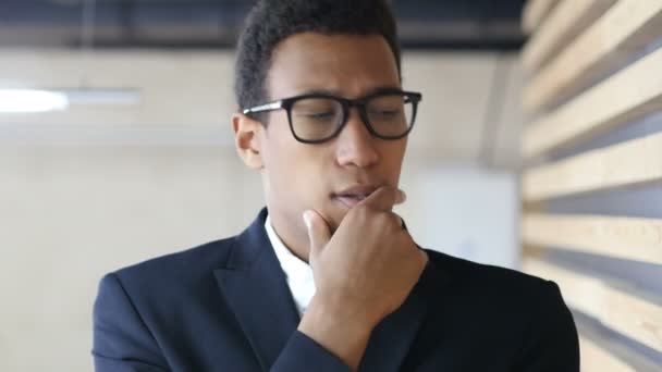 Berpikir, Brainstorming, Pensive Businessman in Suit — Stok Video