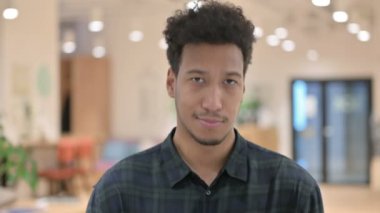 Evet. Yazan: Afrikalı Amerikalı Adam: Parmak Hareketi