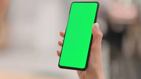Smartphone con schermo chiave cromato verde — Foto Stock