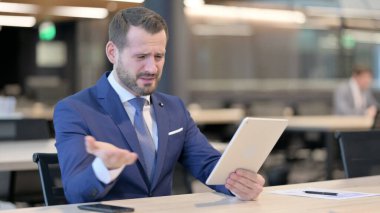 Tabletteki Kayba Tepki Veren Orta Çağ İşadamı 