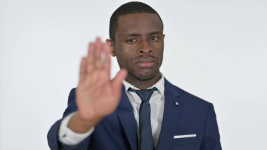 El Yazısıyla Dur İşaretli Afrikalı İşadamı, Beyaz Arkaplan