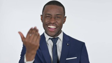 Afrikalı İşadamı İşaret ve Davet, Beyaz Arkaplan