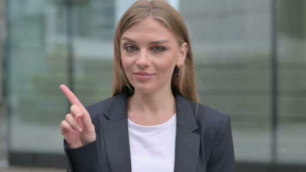 Young Businesswoman showing No Sign by Finger Shake — Stock Video