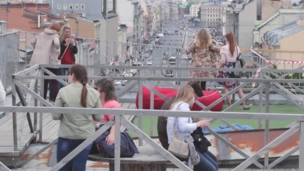 Saint-petersburg, russland, 29. mai 2016, stadtbild panorama der Altstadt, blick vom dach — Stockvideo