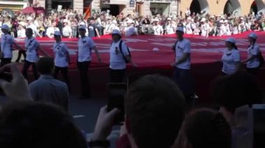 Saint-Petersburg, Rusya Federasyonu - 9 Mayıs 2016 - Zafer Bayramı: Ölümsüz alayın geçit Nevsky Prospect üzerinde olduğunu..