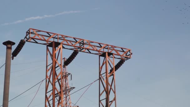 Power lines. The evening of the pylon outline — Stock Video