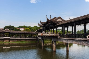 Çin Geleneksel Bahçeleri ve Antik Binalar, Doğu Asya Seyahati.