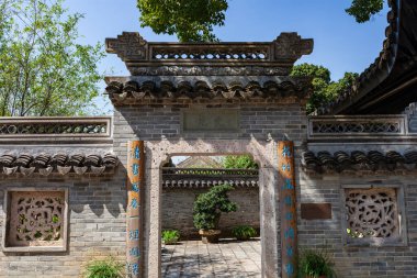 Çin Geleneksel Bahçeleri ve Antik Binalar, Doğu Asya Seyahati.