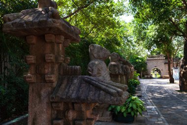 Çin Geleneksel Bahçeleri ve Antik Binalar, Doğu Asya Seyahati.