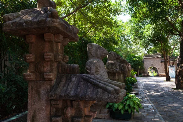 Çin Geleneksel Bahçeleri ve Antik Binalar, Doğu Asya Seyahati.