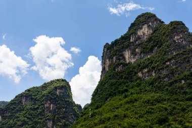 Çin Guilin Tepeleri, güzel Karst Dağı manzarası