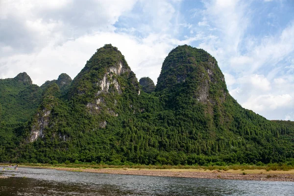 Landschaft Von Guilin River Und Karstberge Der Nähe Von Yangshuo — Stockfoto